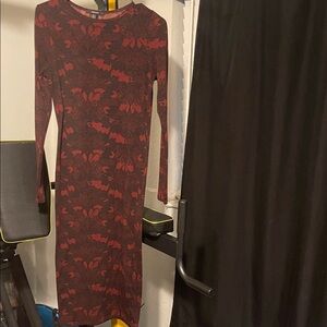 Forever 21 Maroon and Black Long Sleeve Dress